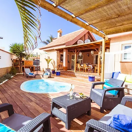 别墅 Hibiscus Centrum Private Pool Family