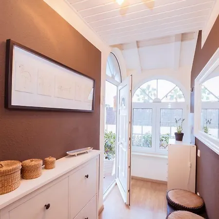 Hibiscus Centrum Private Pool Family *