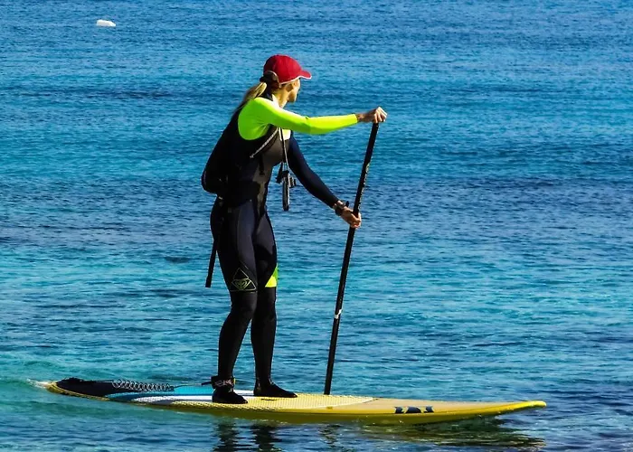 Hibiscus Centrum Private Pool Family Villa *