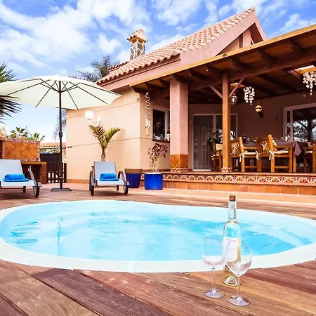 Hibiscus Centrum Private Pool Family * Corralejo